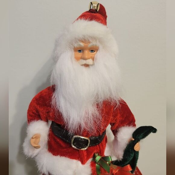 Santa Holding Toy Sack on Wood Base with Dog New Home Accents 2010 Belks New - Picture 10 of 10